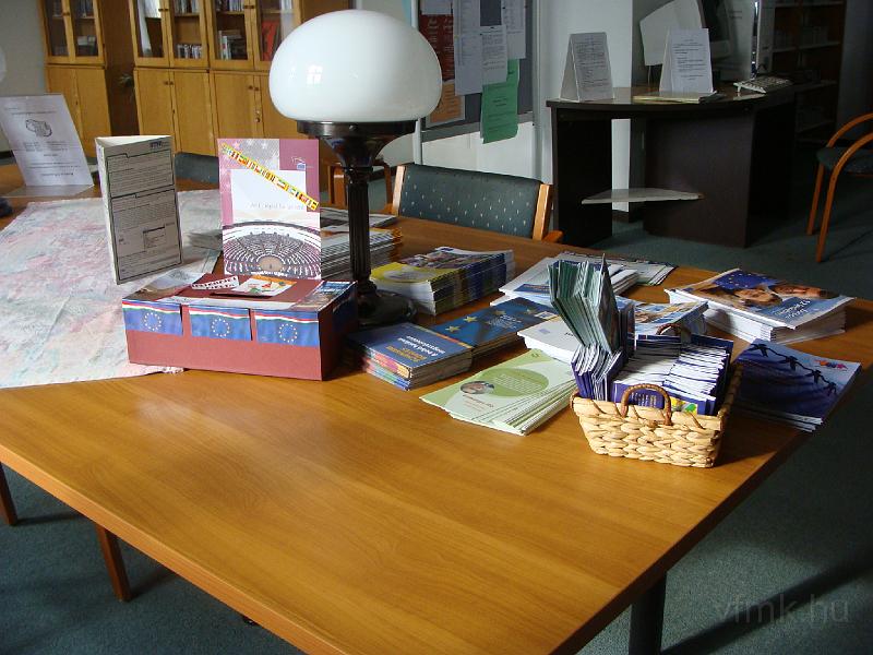 005Fiesta2009-03-23 001.jpg - Segítség a rejtvényfejtőknek